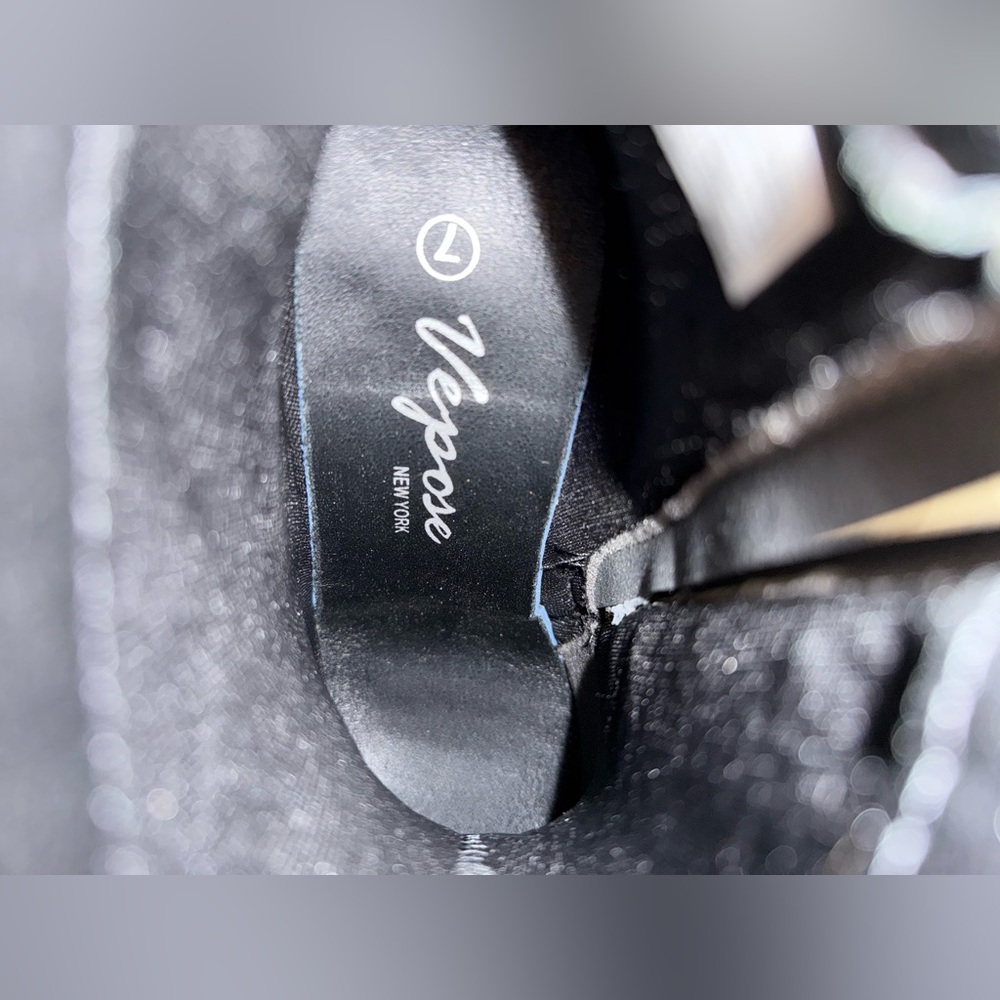 NWT Vepose Faux Suede Ankle‎ Boots in Black - Size 7 - Picture 8 of 11